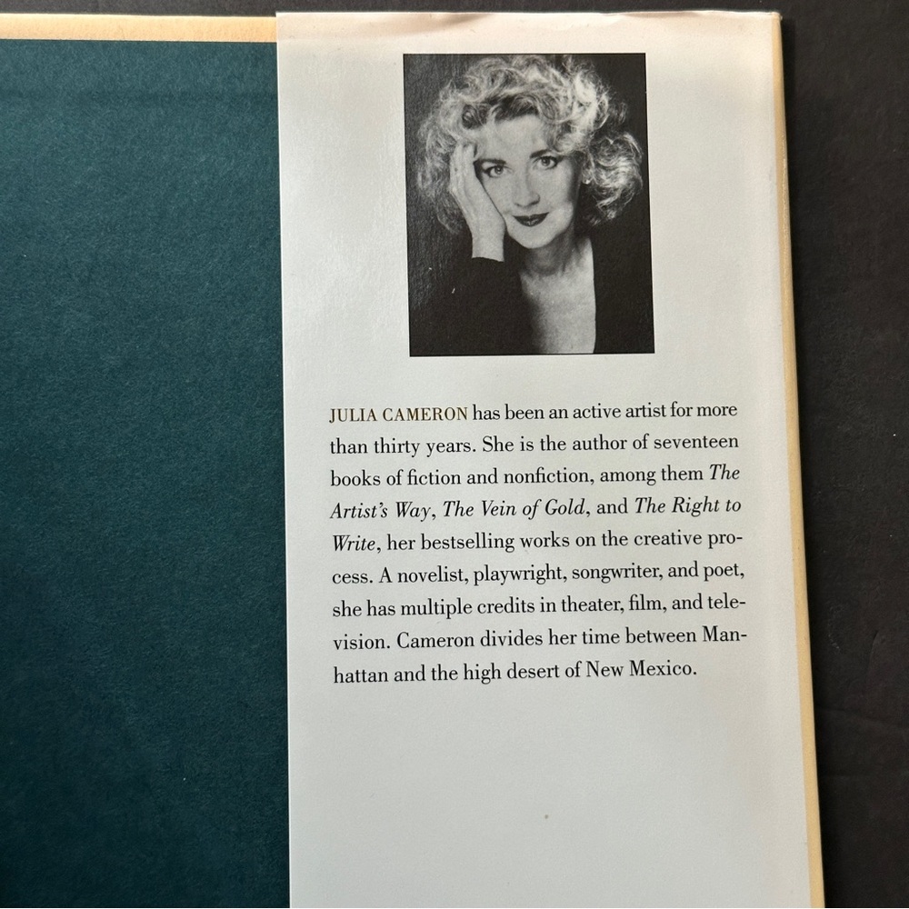 Walking in This World by Julia Cameron | Self-Help, Creativity | Hardcover Book - Picture 4 of 13